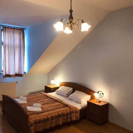 Hotel Derby Karlsbad Exteriör bild