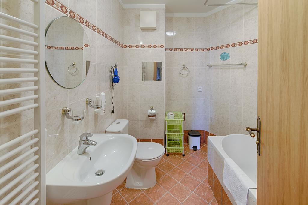 Hotel Derby Karlsbad Rum bild