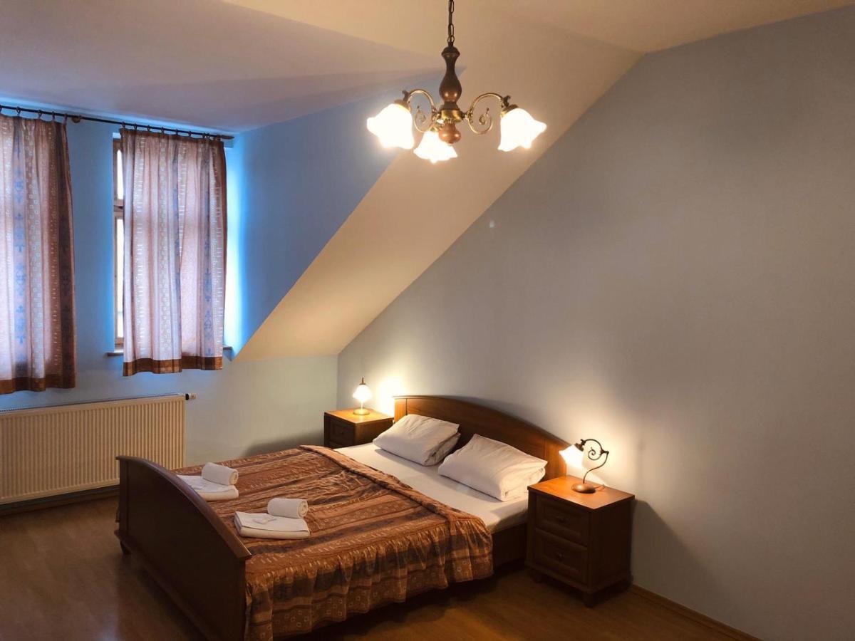 Hotel Derby Karlsbad Exteriör bild
